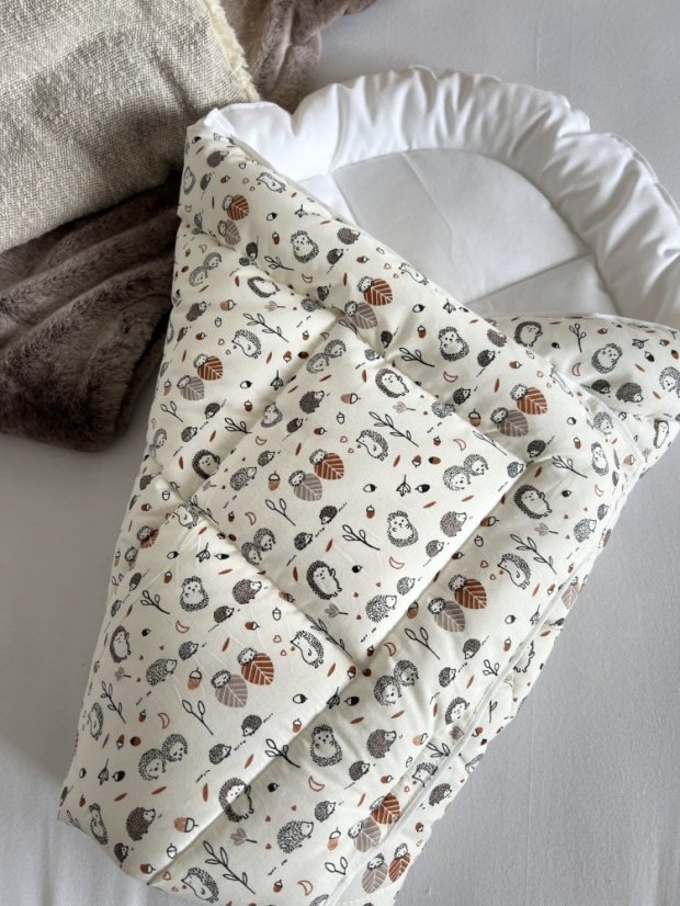 Rychlozavinovačka ježci - Rozměry: 75x75 cm, suchý zip