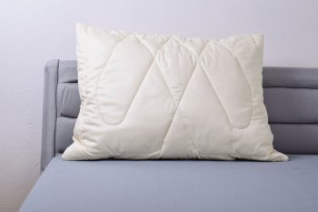 BAMBUS prošívaný polštář s vnitřním polštářem