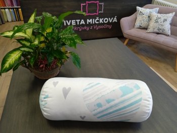 Váleček velký barevný