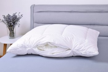 Prošívaný kombinovaný polštář z ovčí vlny bílý